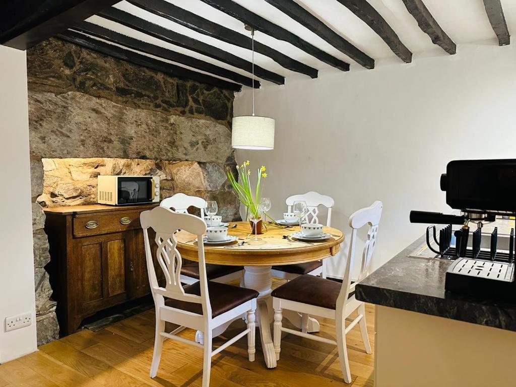 Trawsfynydd Stone Cottage エクステリア 写真